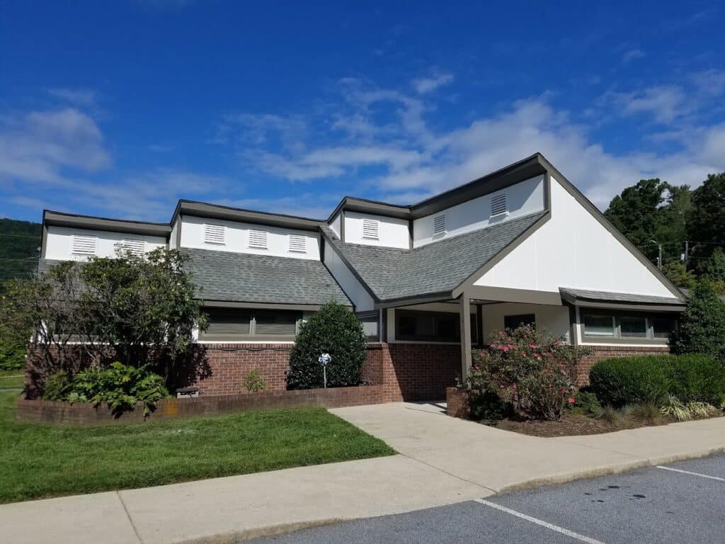 Dr. Mike Martinsen, Dr. Robert Busey. Fairview Dental. Implants (All on 4s, All on X), Dentures, Veneers, Extractions, Emergency Dental Services, Root Canal Treatments, Family Dental, Cosmetic Dentistry, Restorative Dentistry, General, Cosmetic, Restorative, and Emergency Dentistry. Dentist in Fairview, NC 28730